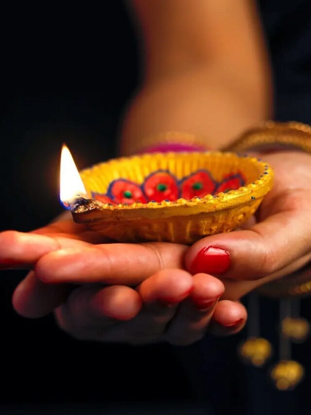 10 Reasons Why India Celebrates Diwali/Deepawali